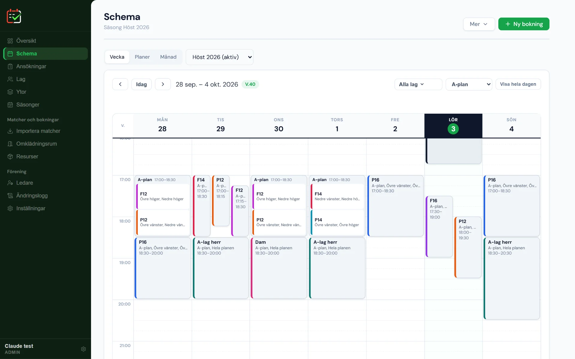 The weekly schedule for pitch A on the computer, with the teams' training sessions as coloured blocks per quarter.